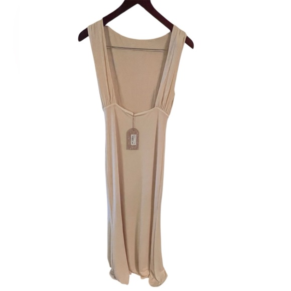 NWT MESHKI Malia Slinky Ruched Maxi Dress in Ivory - Size M - Picture 7 of 7